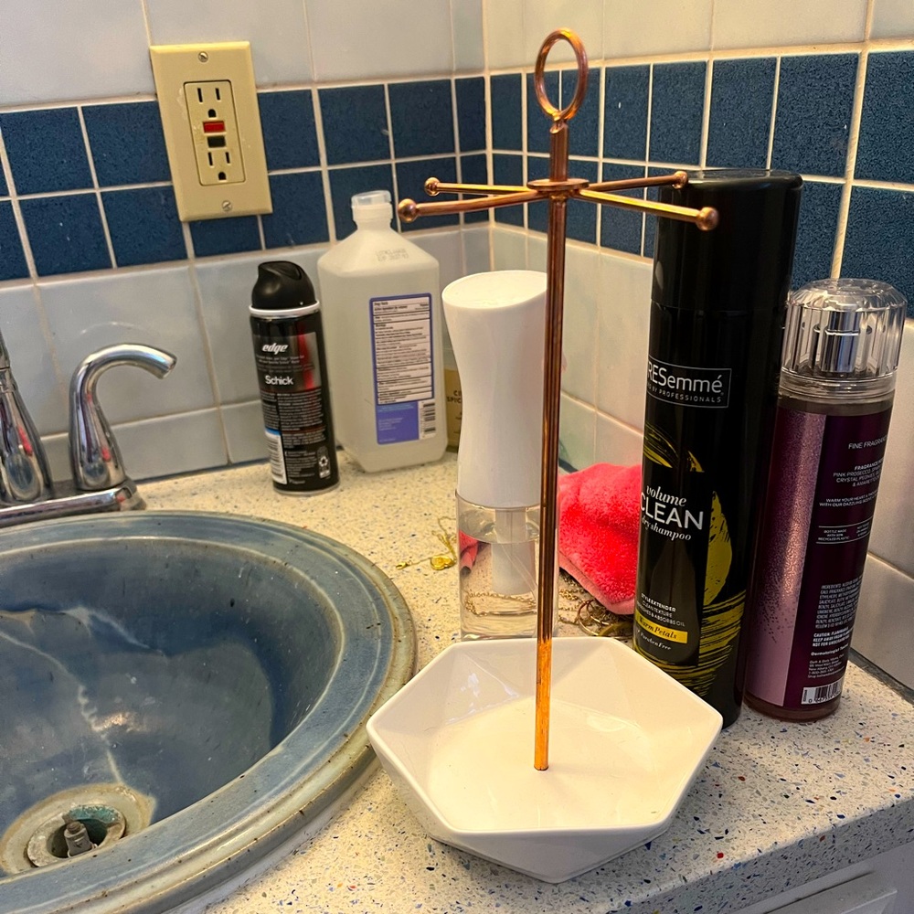 Jewelry Tray with Necklace Bar